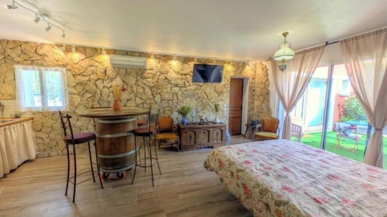 Photo of Bedroom in Le Cannet-des-Maures