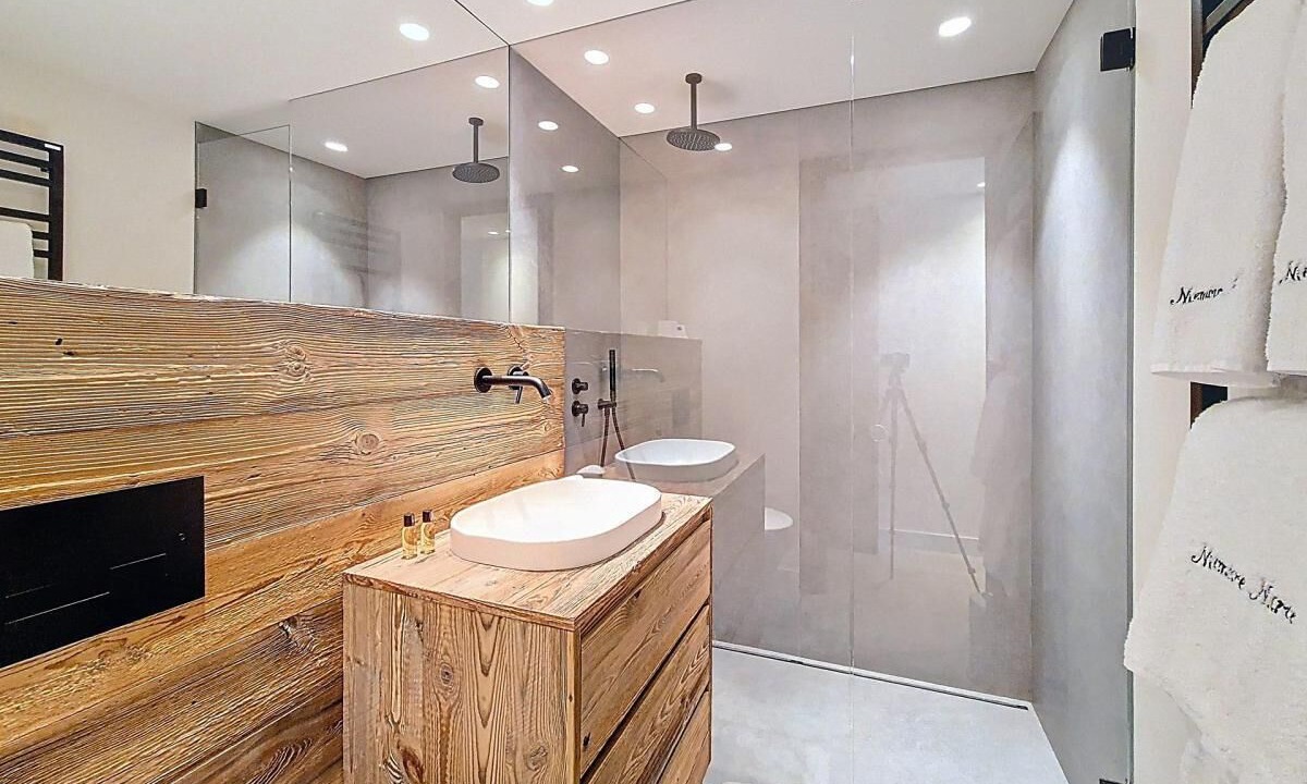 Photo of Bathroom in Saint-Marcel