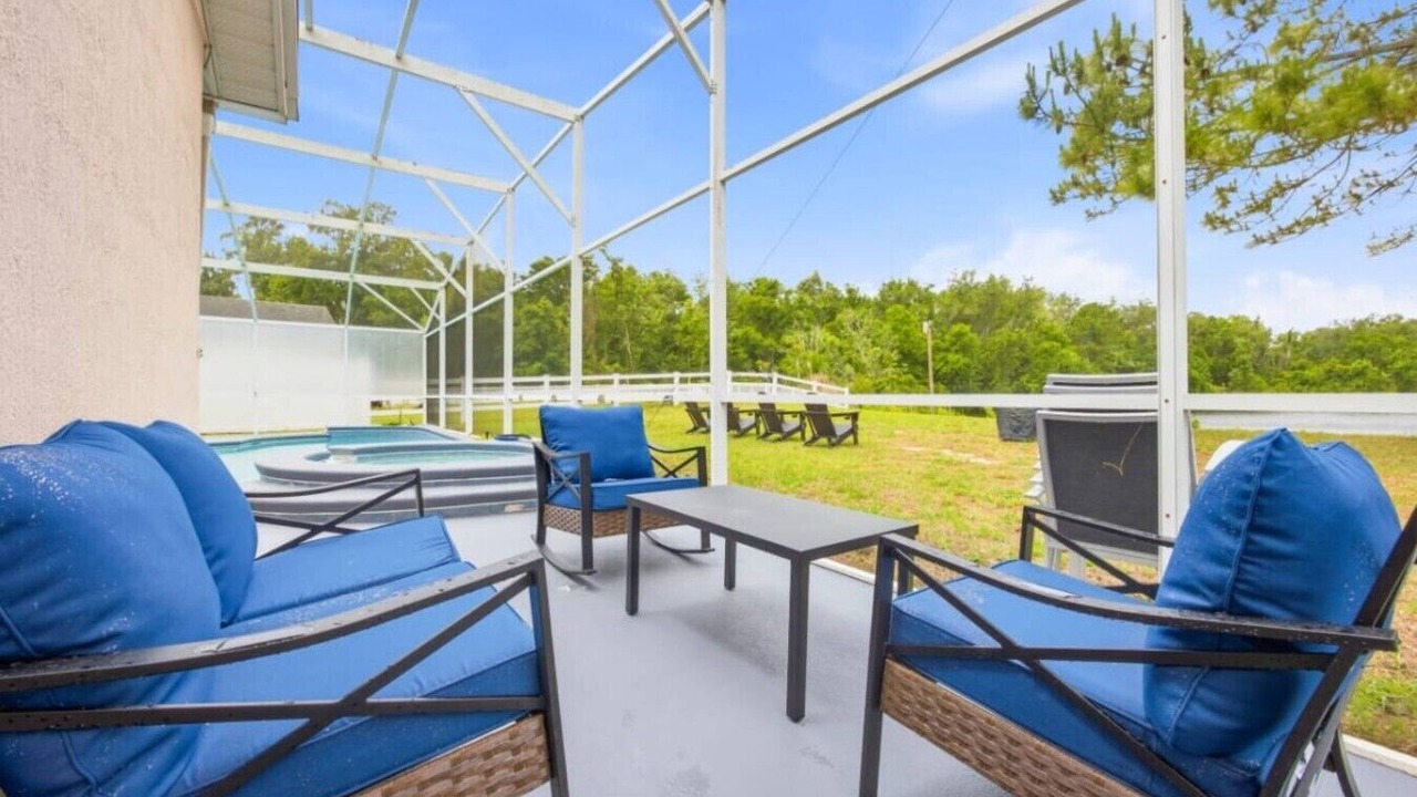 Photo of Patio Balcony in Thousand Oaks