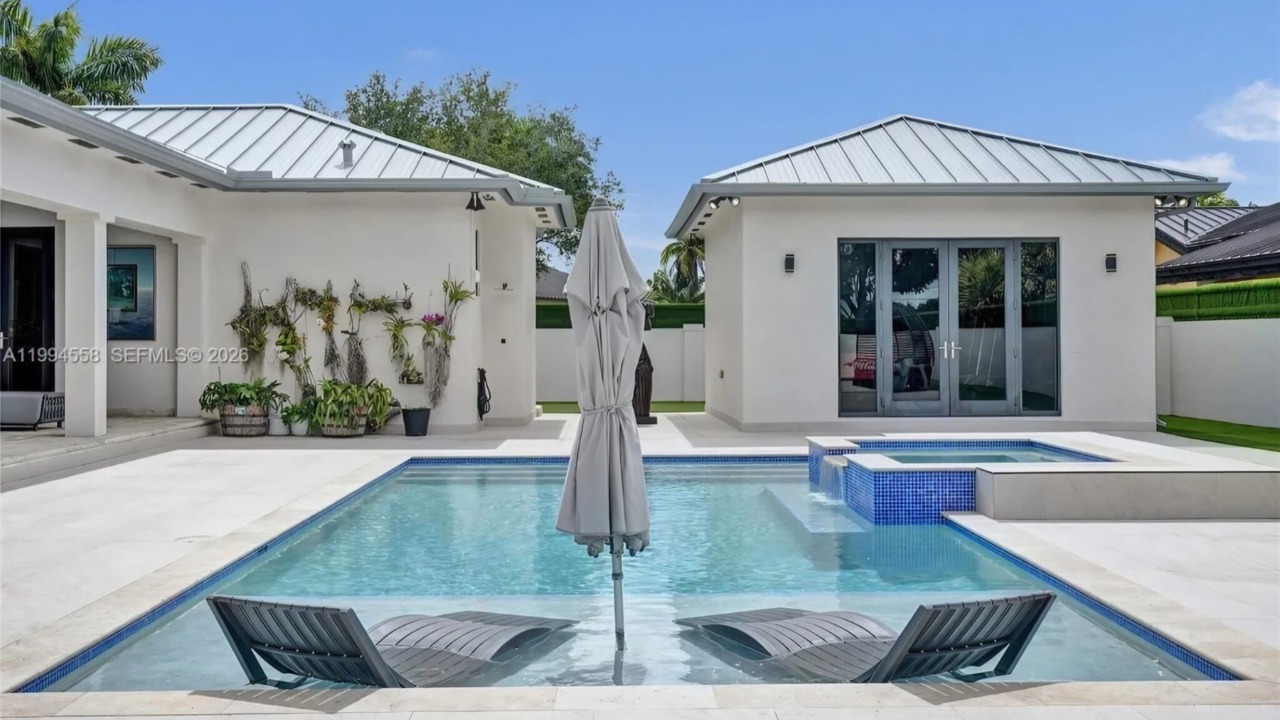 Photo of Outdoor in Tamiami