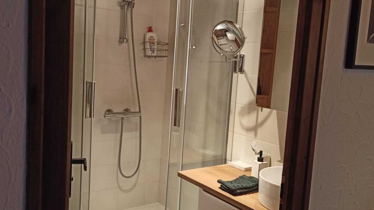 Photo of Bathroom in Cordon