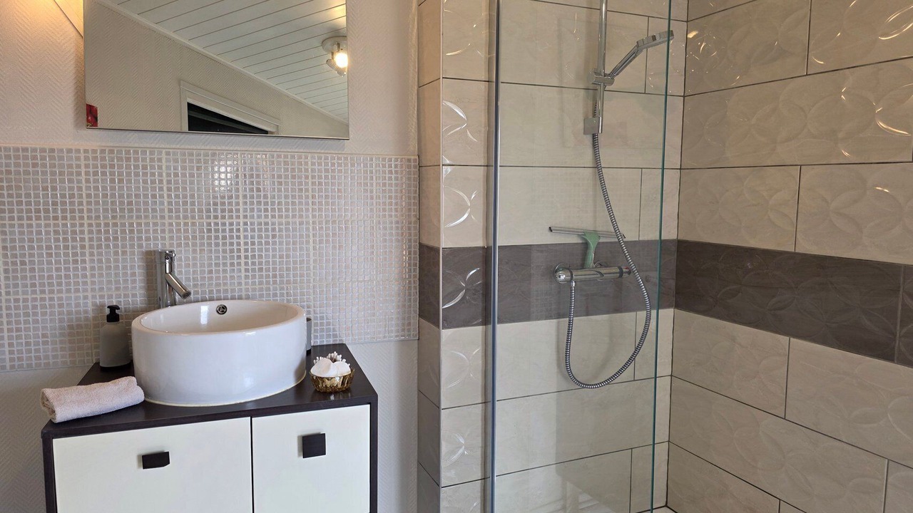 Photo of Bathroom in Volvic