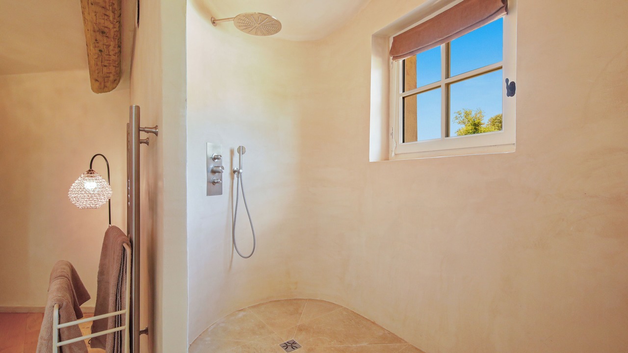 Photo of Bathroom in Meounes-les-Montrieux