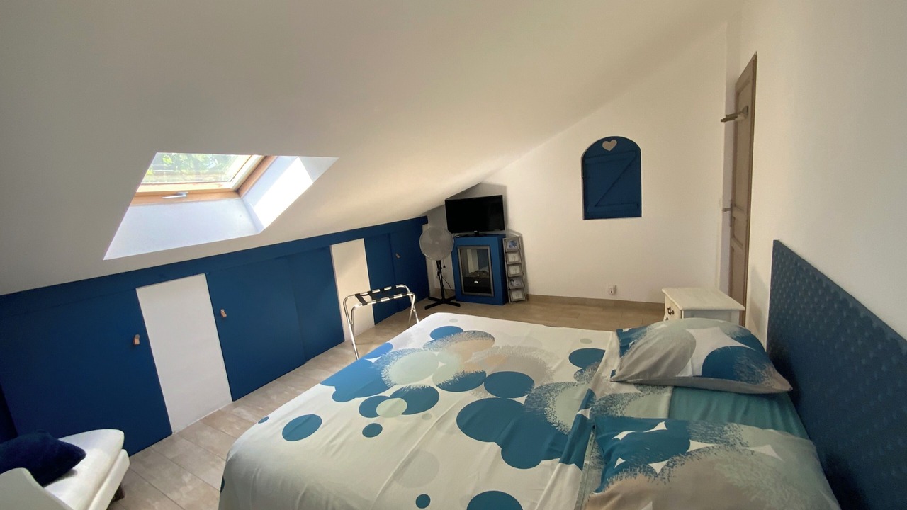 Photo of Bedroom in Ampus