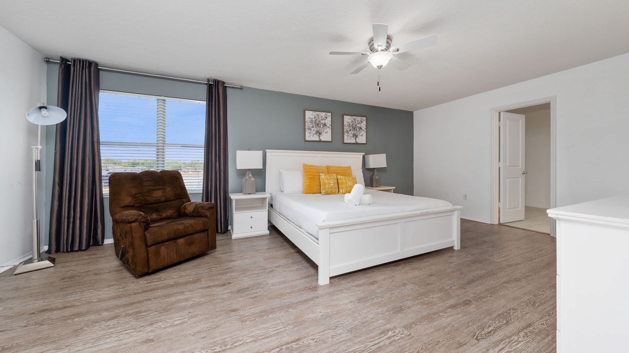 Photo of Bedroom in Crystal Cove