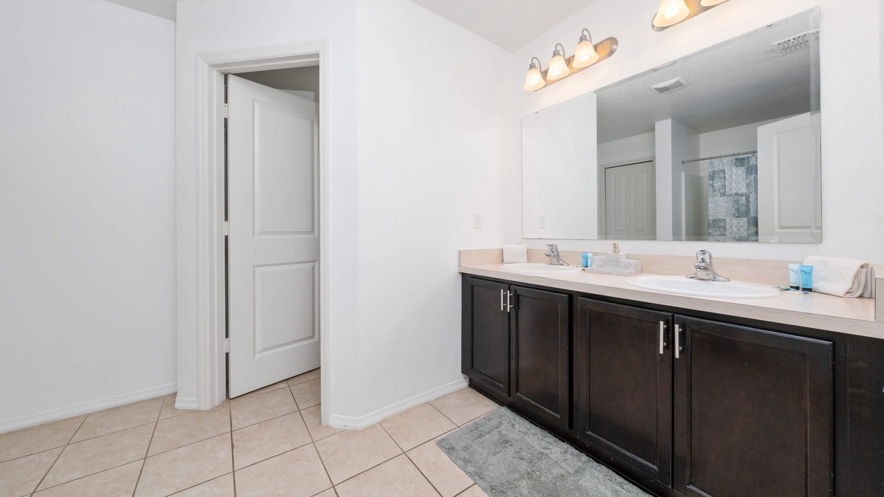 Photo of Bathroom in Crystal Cove
