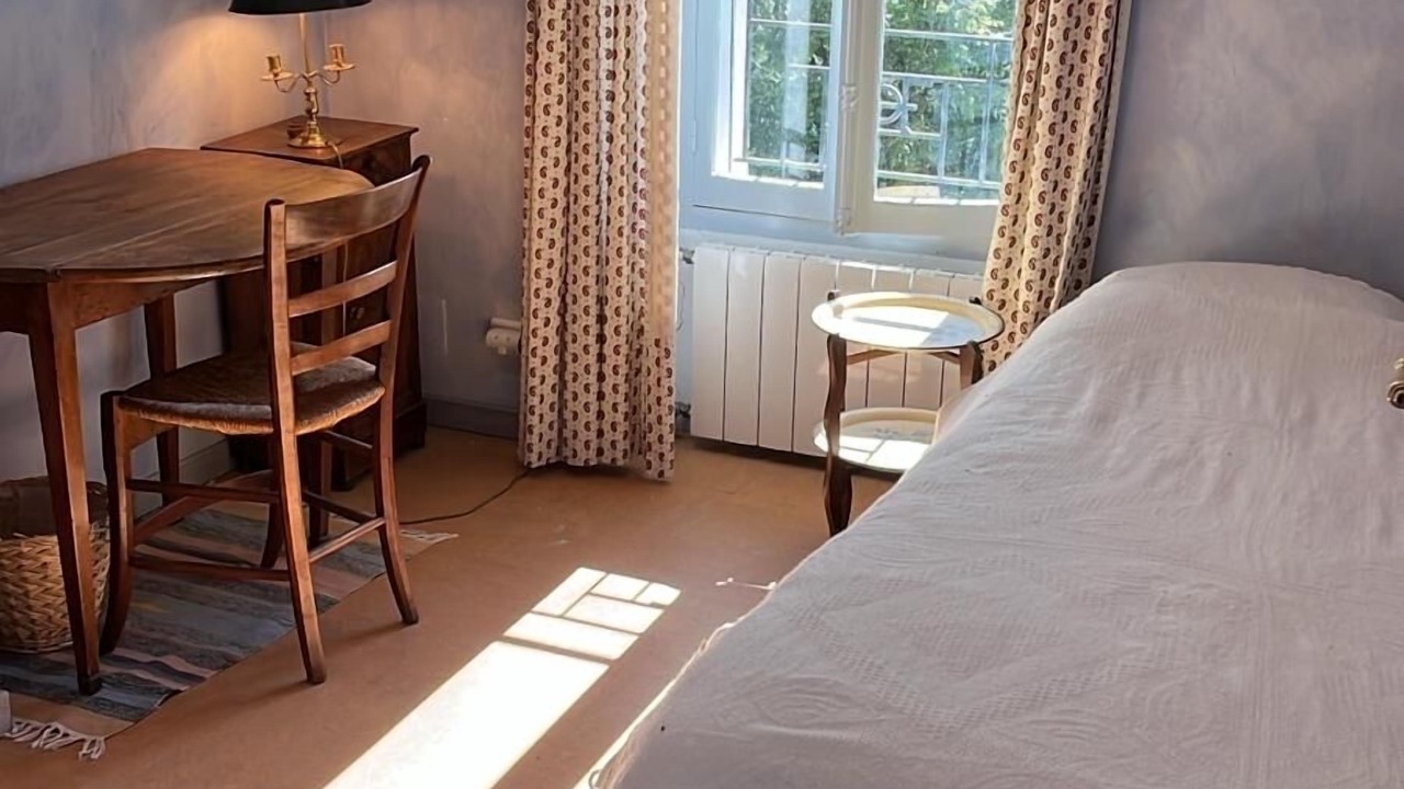 Photo of Bedroom in Saint-Hippolyte-le-Graveyron