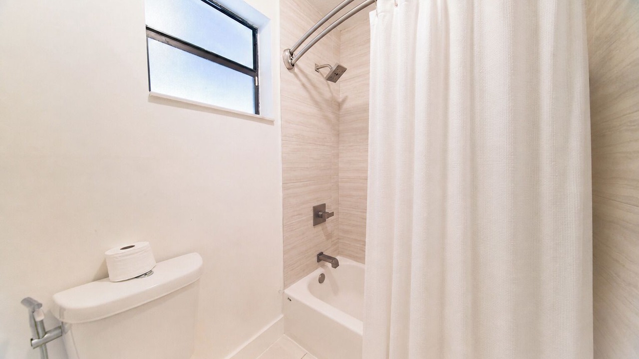 Photo of Bathroom in Tamiami