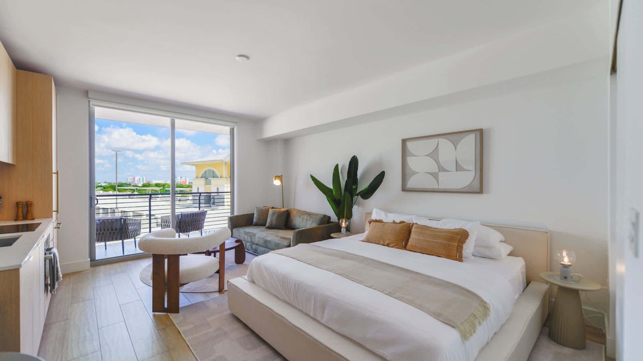Photo of Bedroom in Midtown