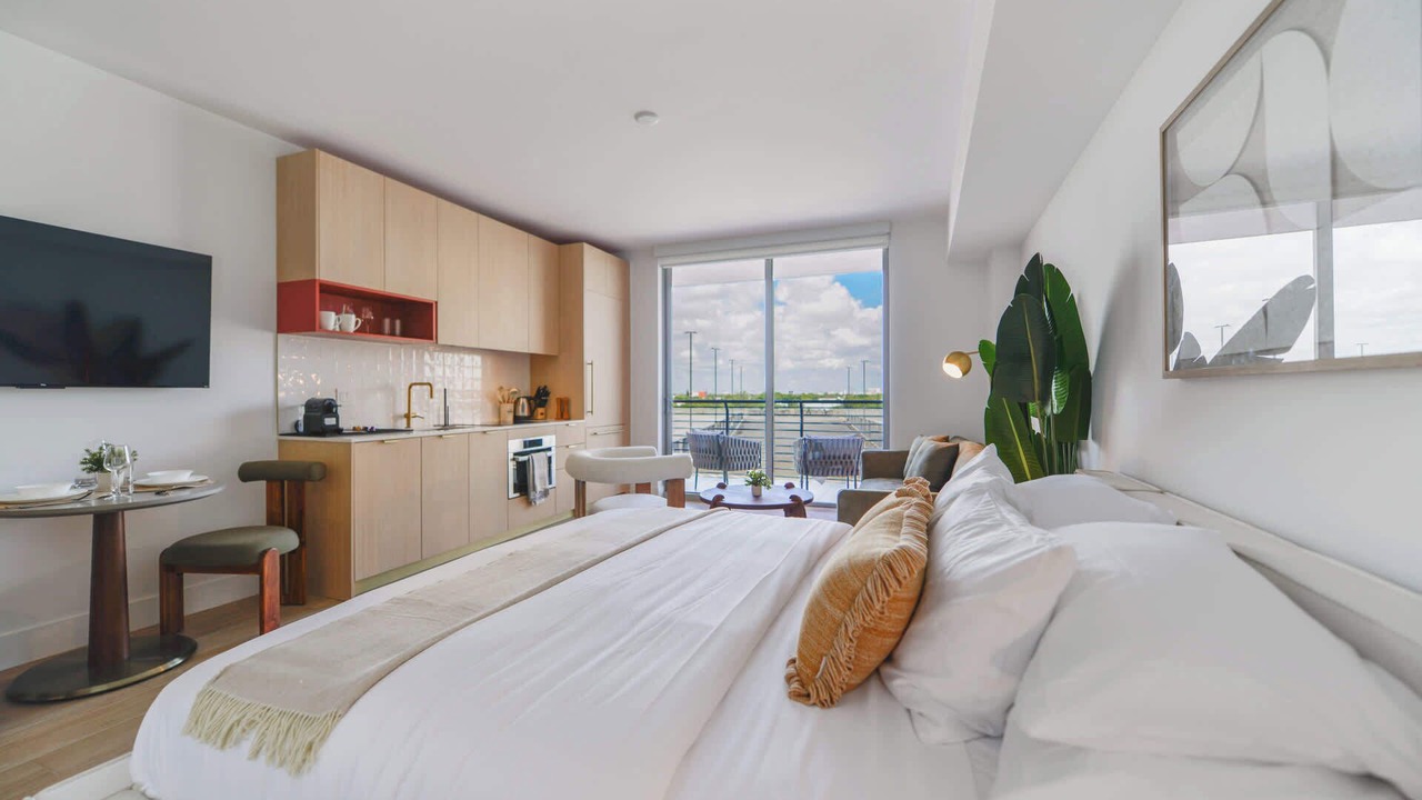 Photo of Bedroom in Midtown