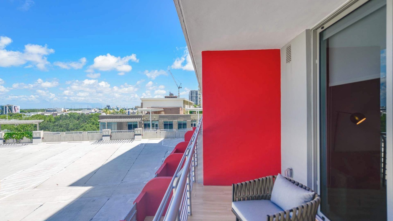 Photo of Patio Balcony in Midtown