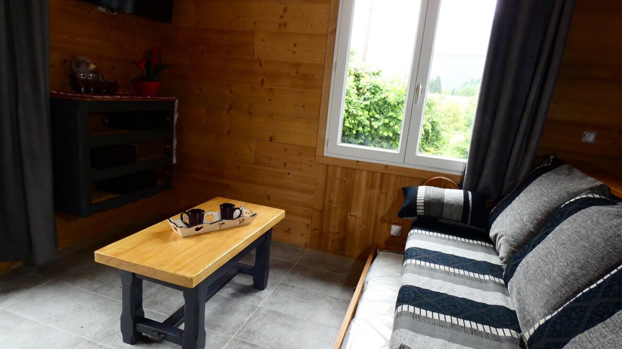 Photo of Livingroom in Thones