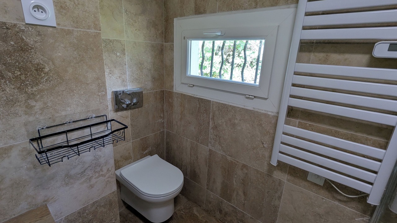 Photo of Bathroom in Ginasservis