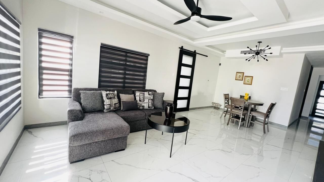 Photo of Livingroom in Runaway Bay