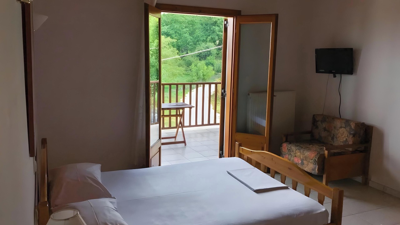 Photo of Bedroom in Lake Plastiras