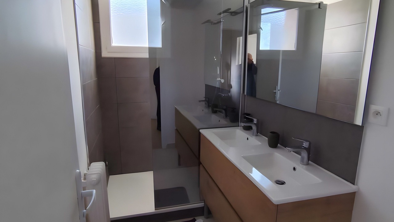 Photo of Bathroom in Valence