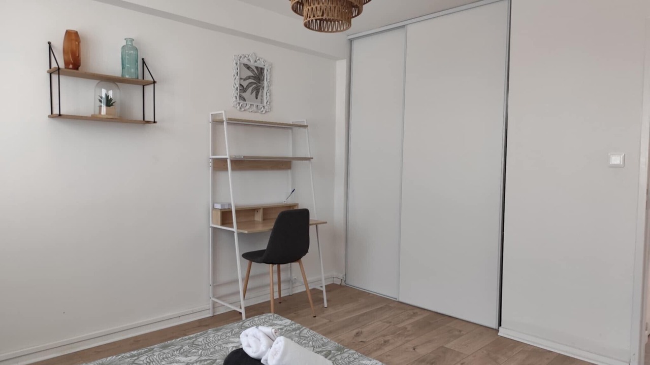 Photo of Bedroom in Valence
