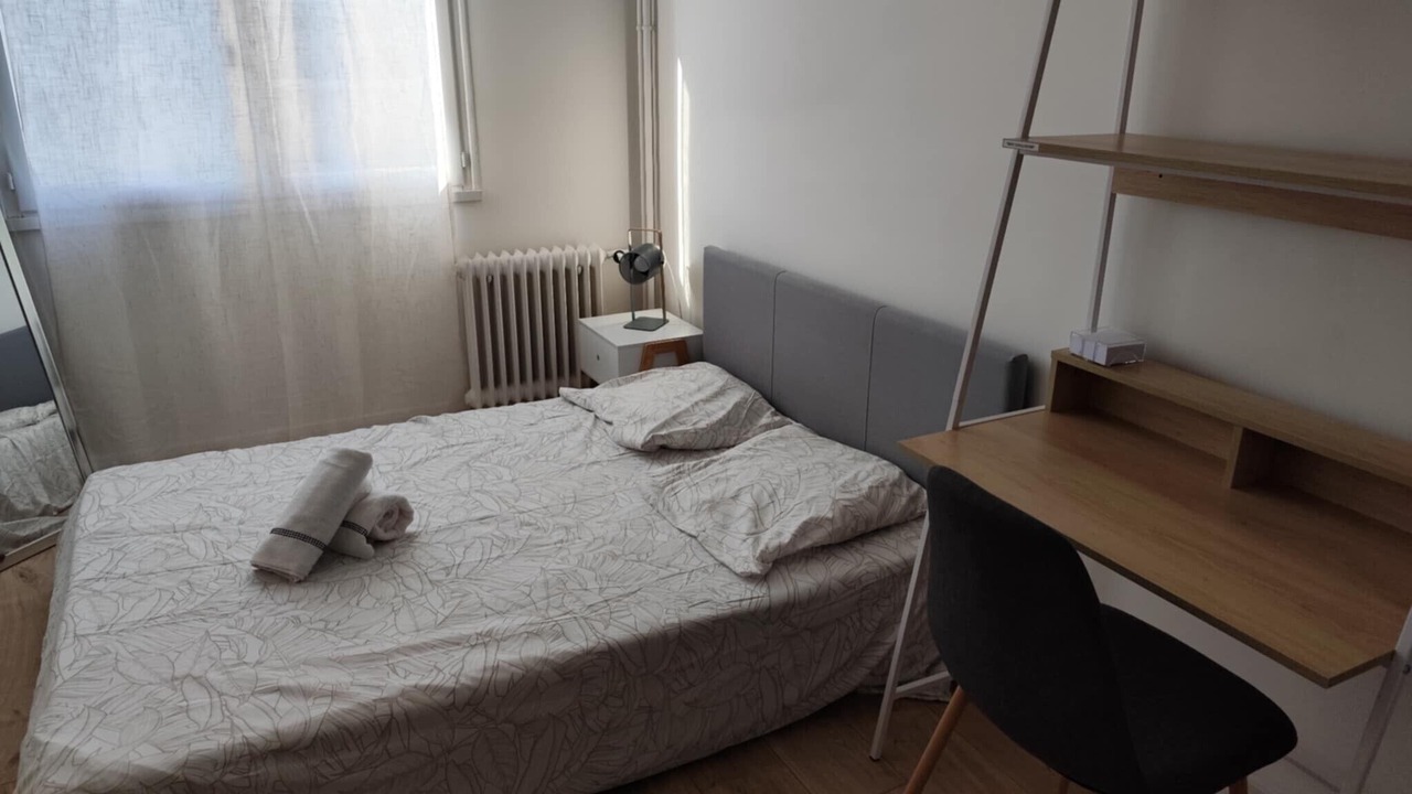 Photo of Bedroom in Valence