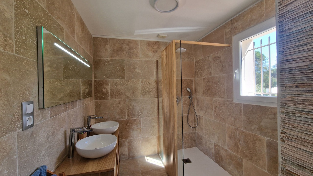 Photo of Bathroom in Preconil