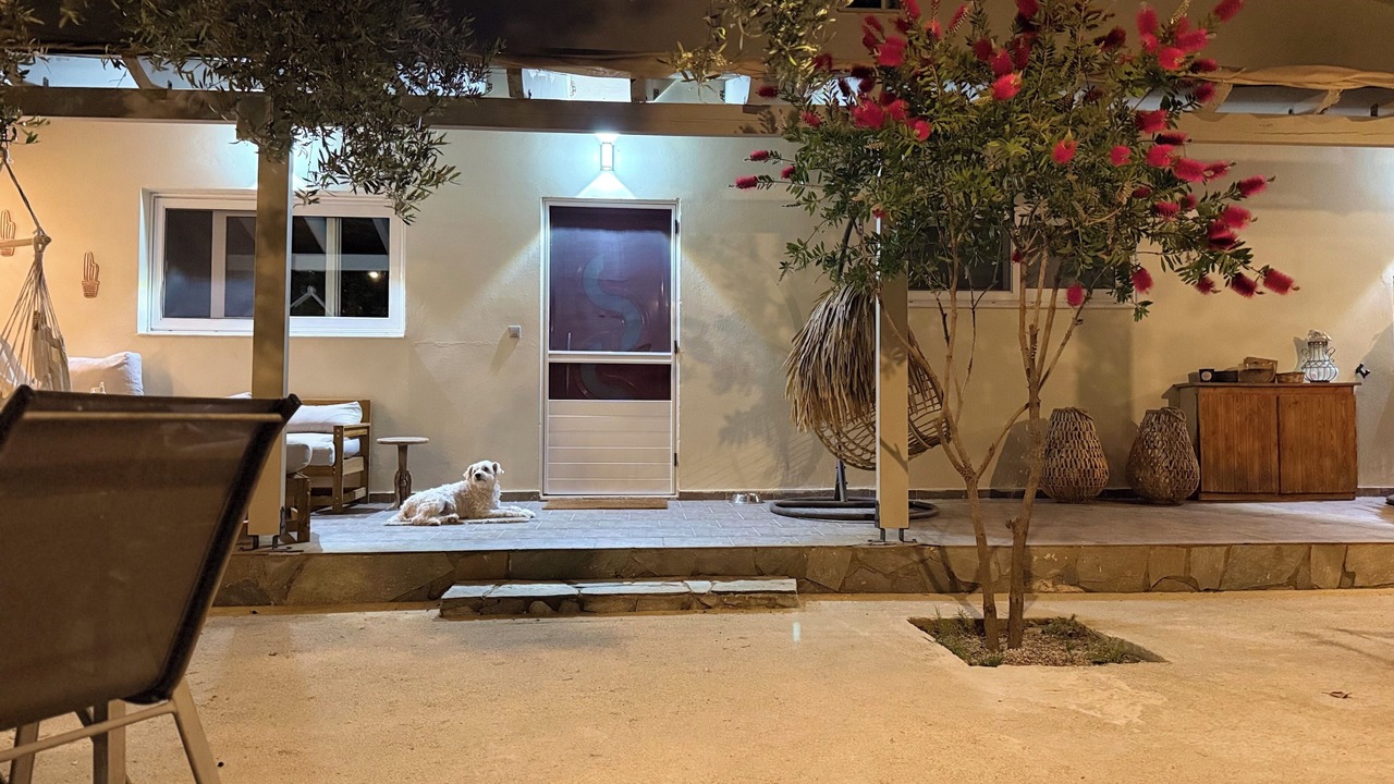 Photo of Patio Balcony in Armenistis