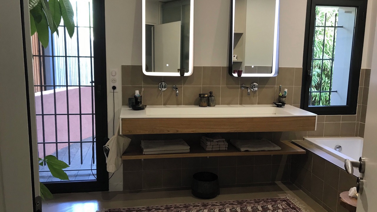 Photo of Bathroom in Beaurecueil