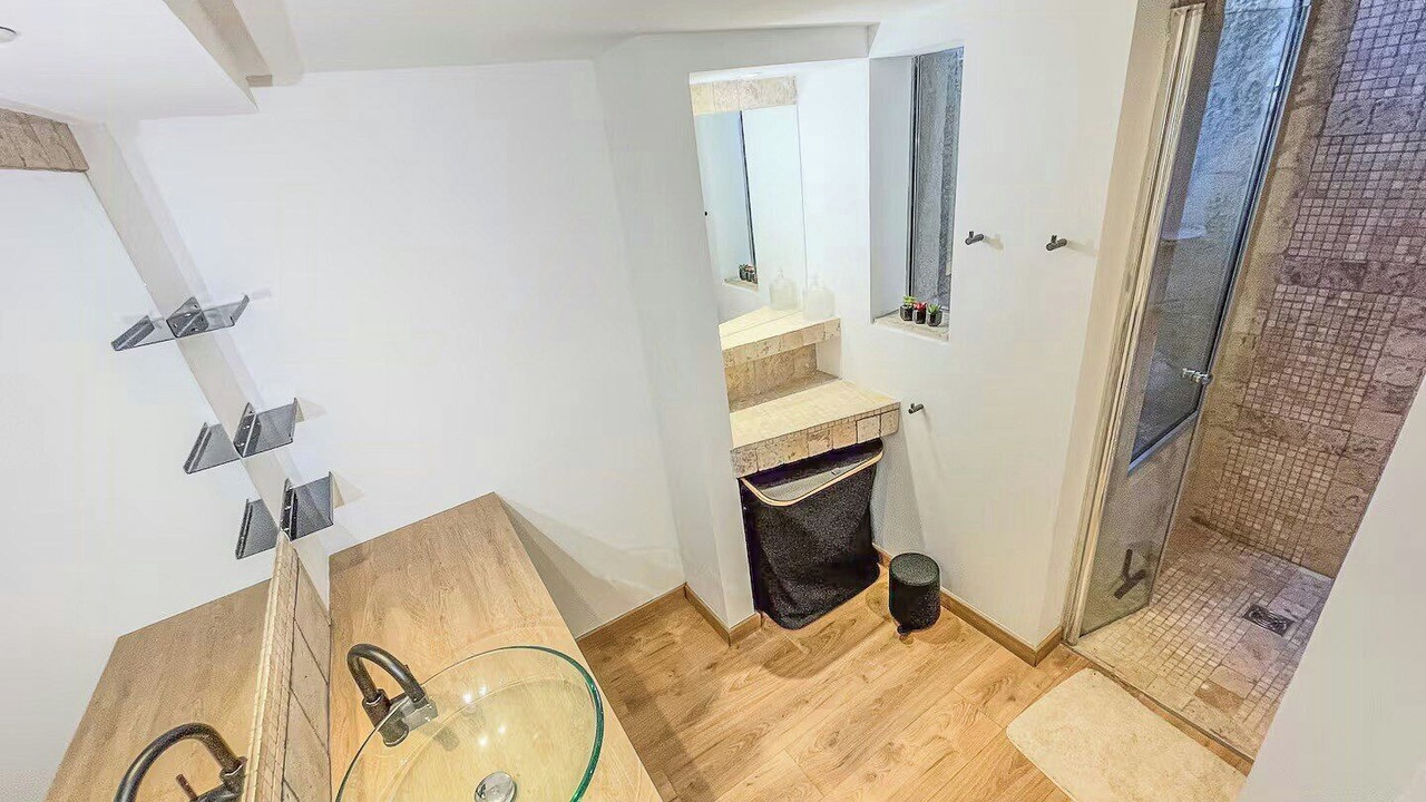 Photo of Bathroom in Fuveau
