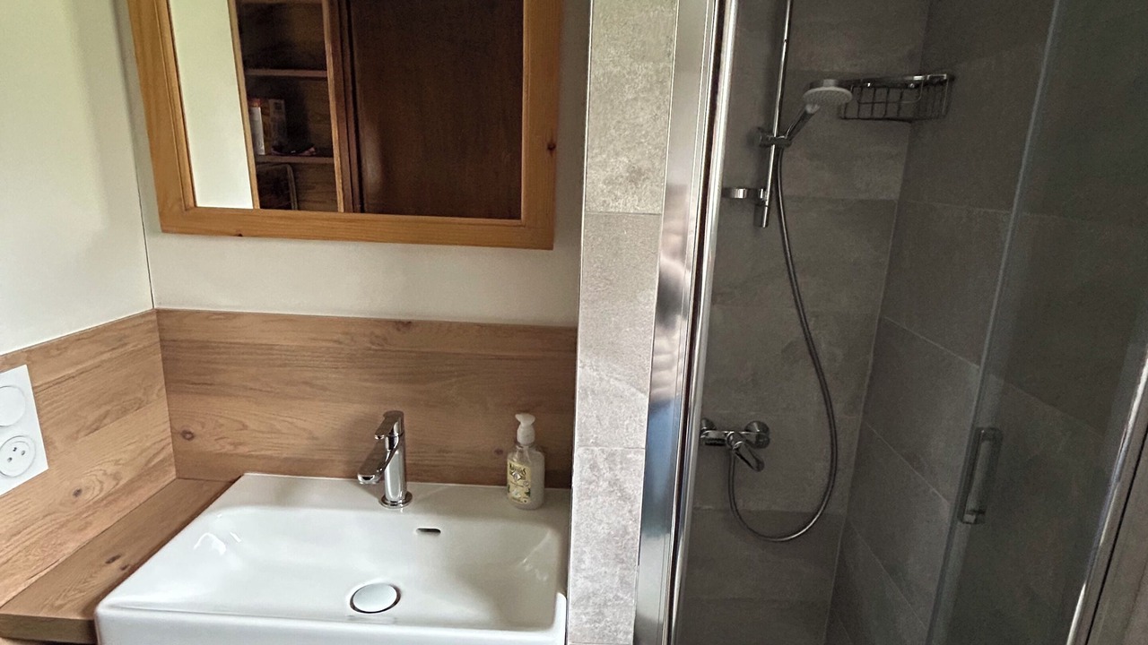 Photo of Bathroom in Les Clefs