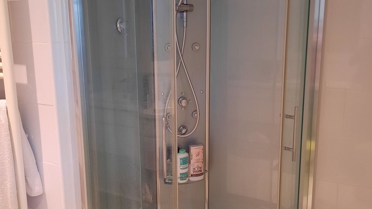 Photo of Bathroom in Regusse
