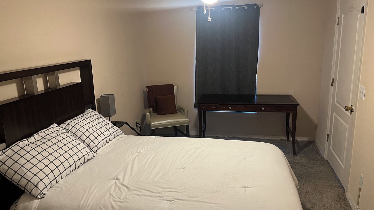 Photo of Bedroom in Sandy Ridge