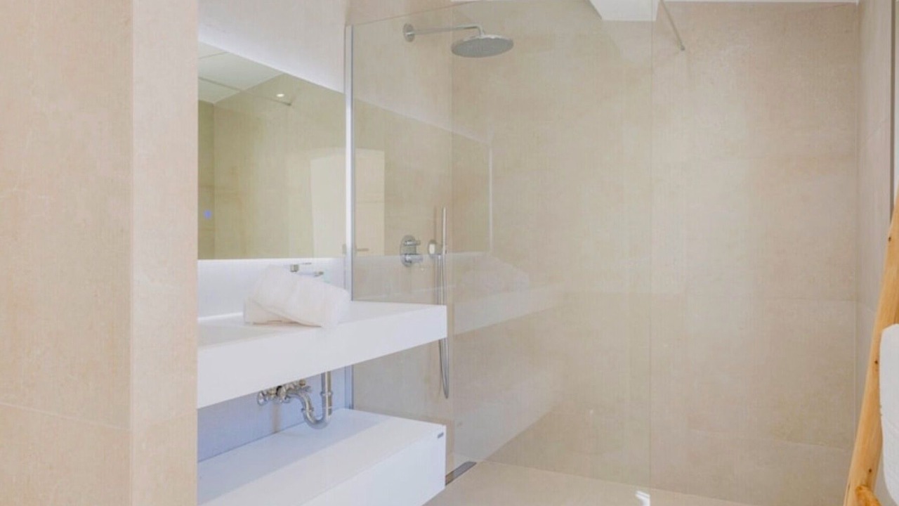 Photo of Bathroom in Guerrevieille