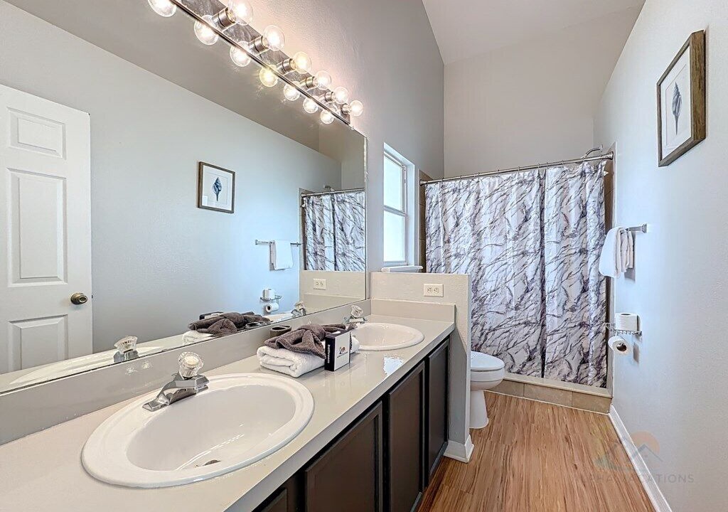 Photo of Bathroom in Clear Creek