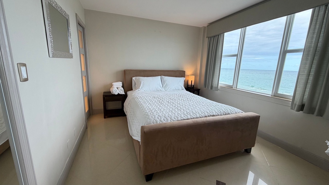 Photo of Bedroom in Surfside