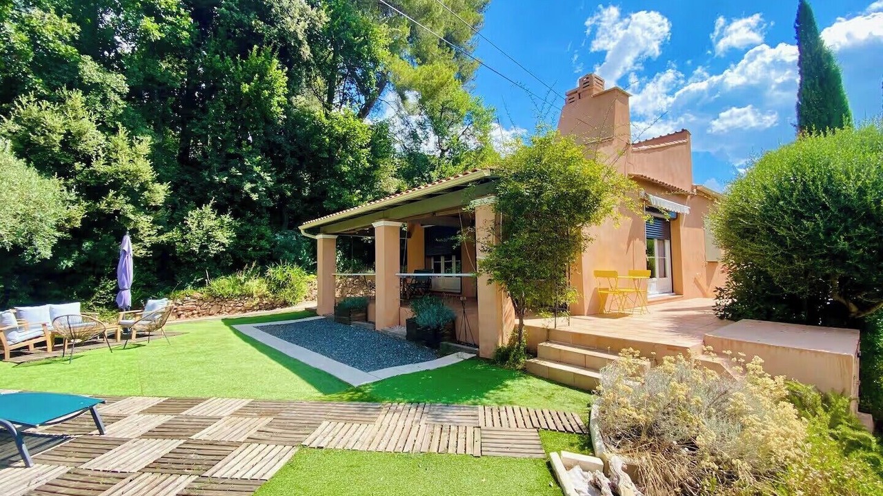 Photo of Patio Balcony in La Motte
