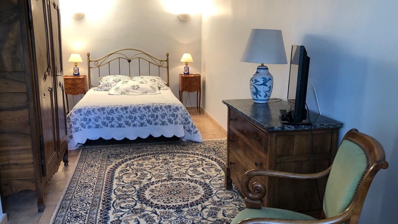 Photo of Bedroom in Saint-Chamas