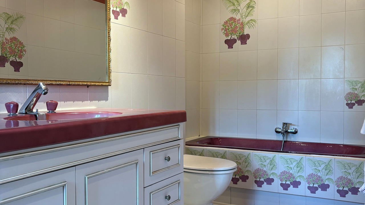 Photo of Bathroom in Saint-Chamas