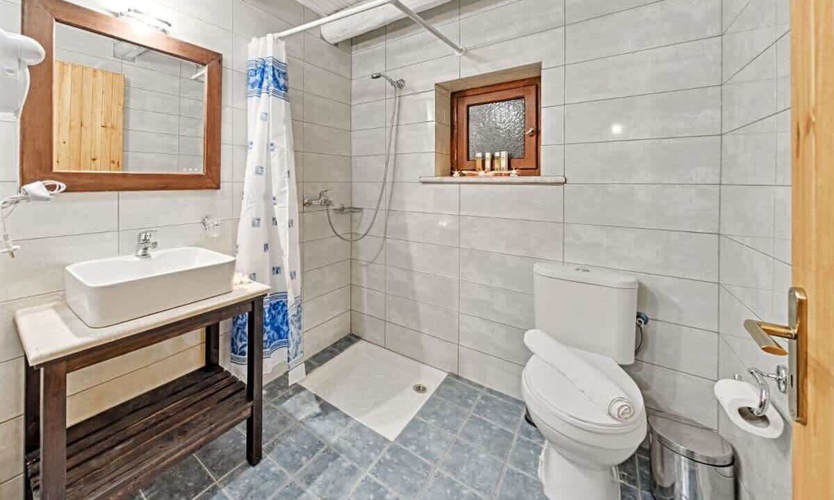 Photo of Bathroom in Skinaria