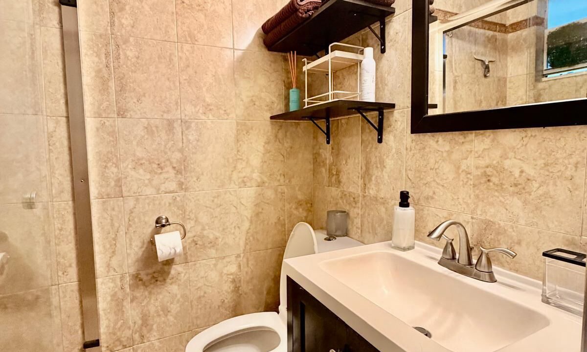 Photo of Bathroom in Mid Beach