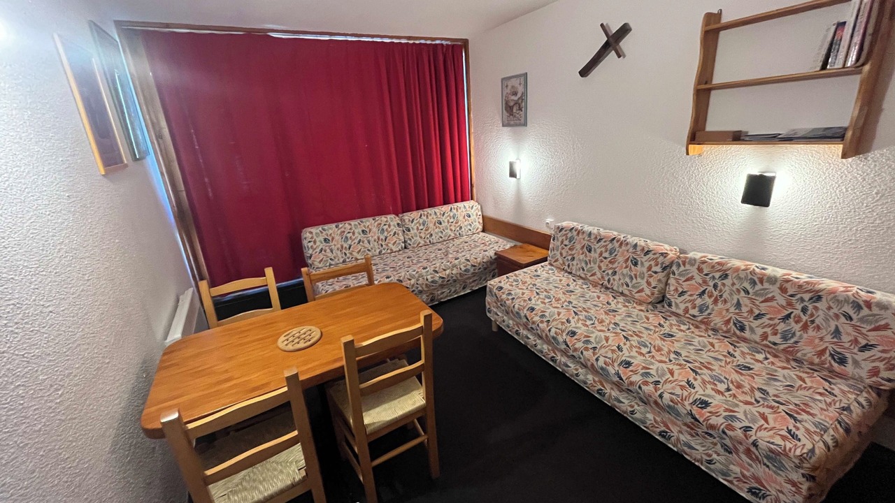 Photo of Livingroom in Arc-1800