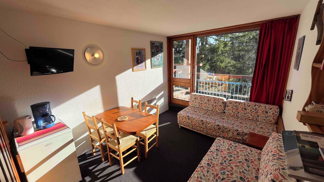 Photo of Livingroom in Arc-1800
