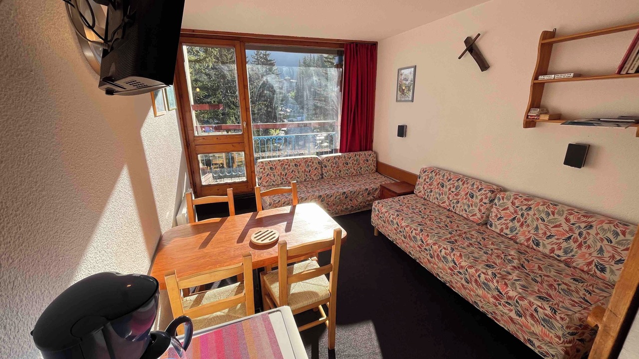 Photo of Livingroom in Arc-1800