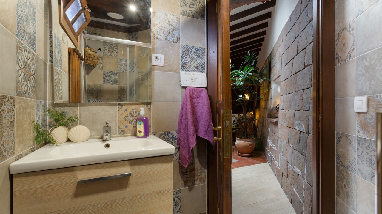 Photo of Bathroom in Garachico