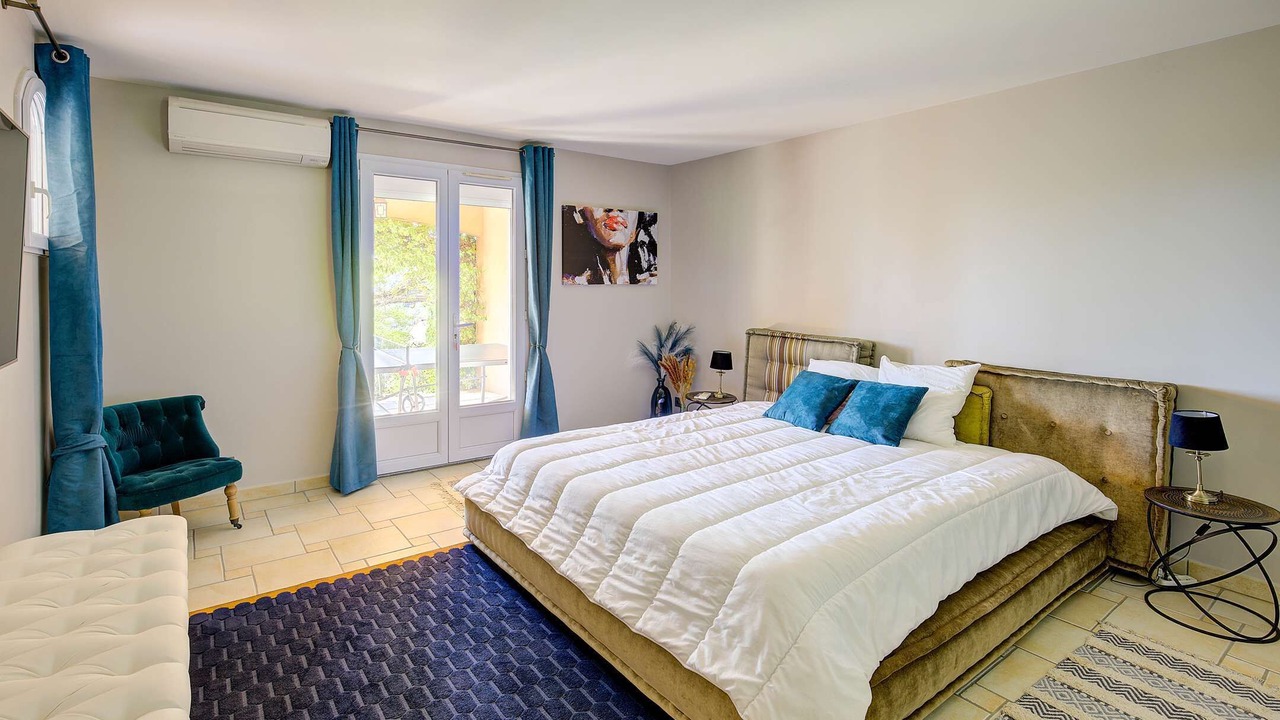 Photo of Bedroom in Flayosc