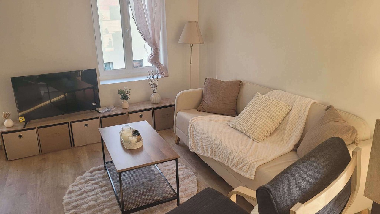 Photo of Livingroom in Commentry