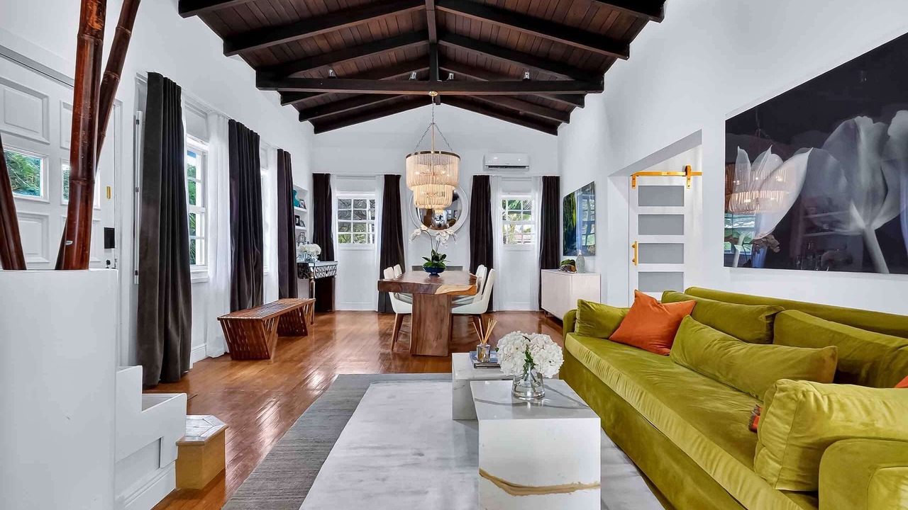 Photo of Livingroom in Miami Shores