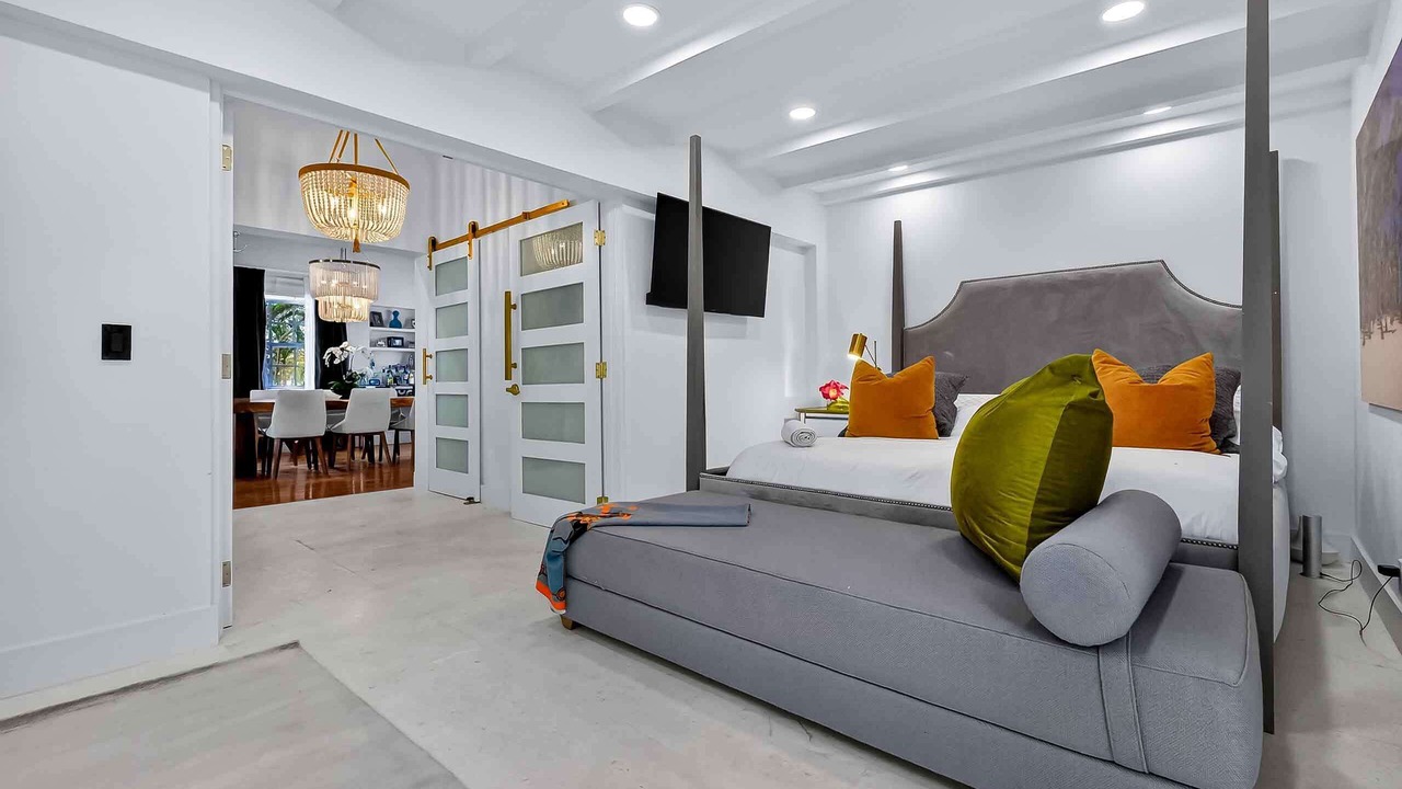 Photo of Bedroom in Miami Shores