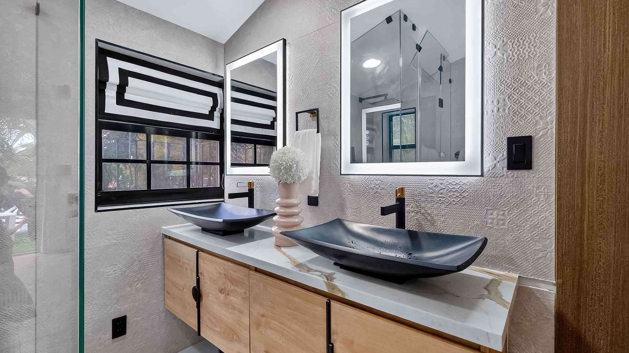 Photo of Bathroom in Miami Shores