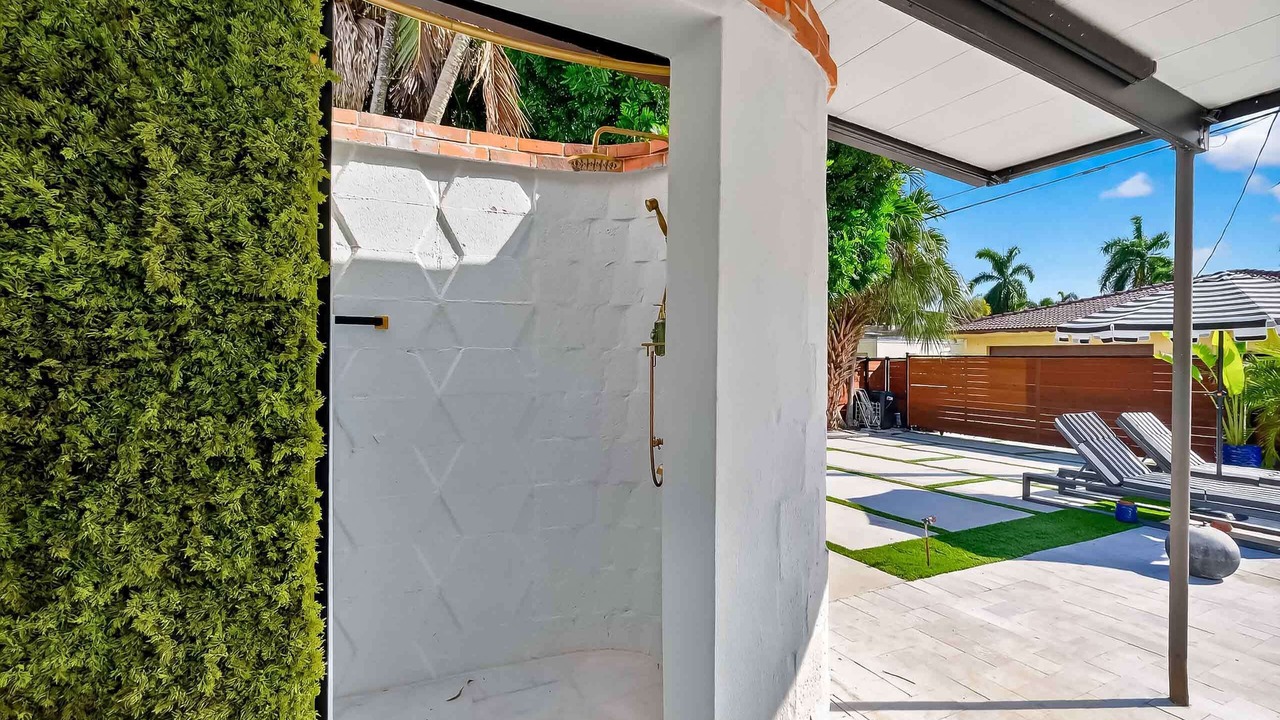 Photo of Outdoor in Miami Shores