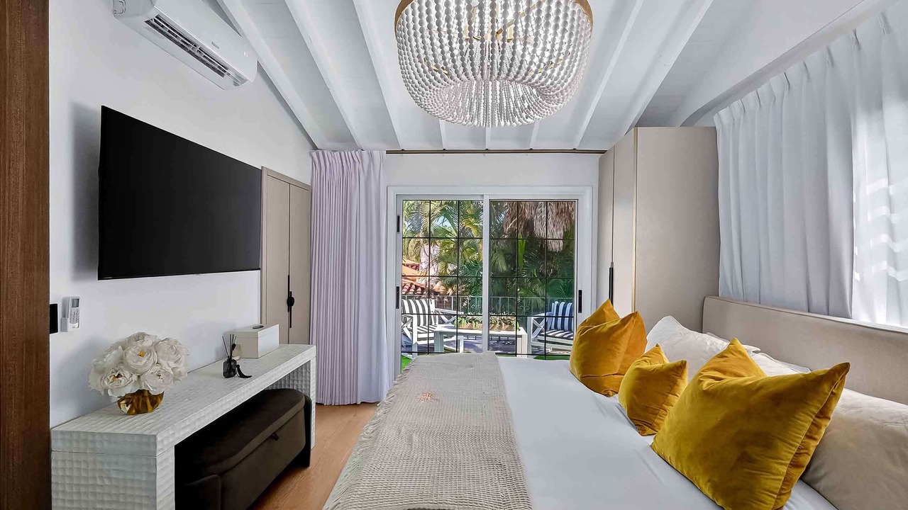 Photo of Bedroom in Miami Shores