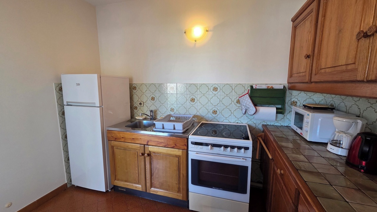 Photo of Kitchen in Sainte-Maxime City Centre