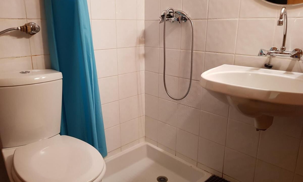 Photo of Bathroom in Arc-1600